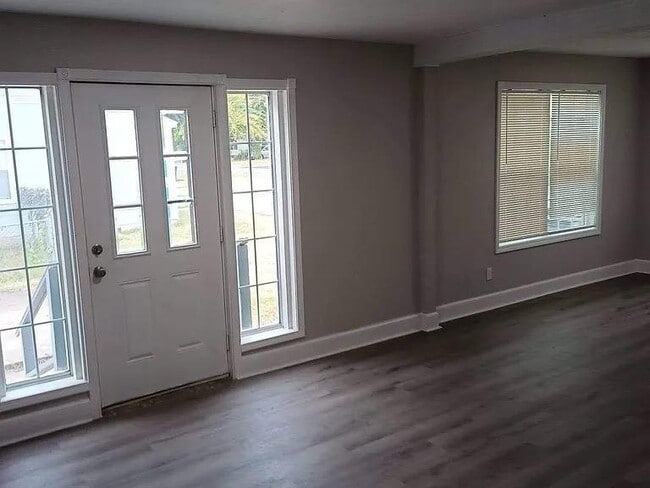 Building Photo - 5747 S Quincy Pl