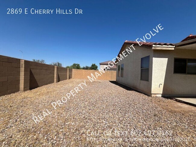 Building Photo - 2869 E Cherry Hills Dr