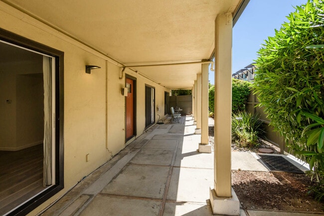 Building Photo - 5105 Admiralty Ln