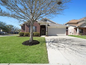 Building Photo - 3301 Clover Hill Ln
