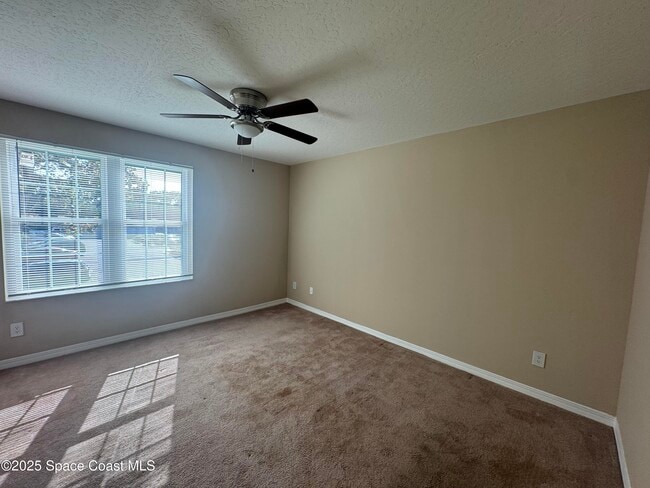 Building Photo - 7667 N Wickham Rd