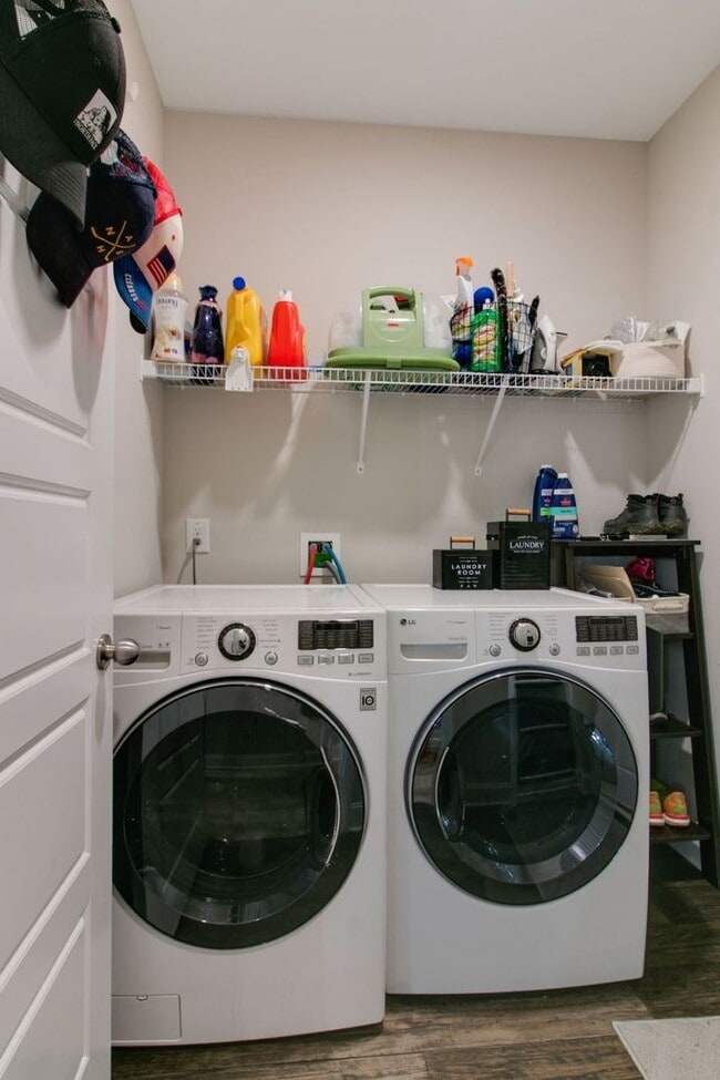 Building Photo - 1166 Eagles Nest Ln