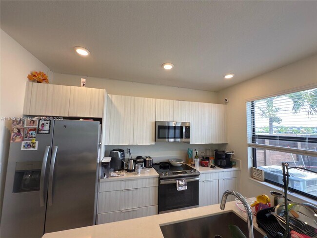 Building Photo - 9113 NW 159th St