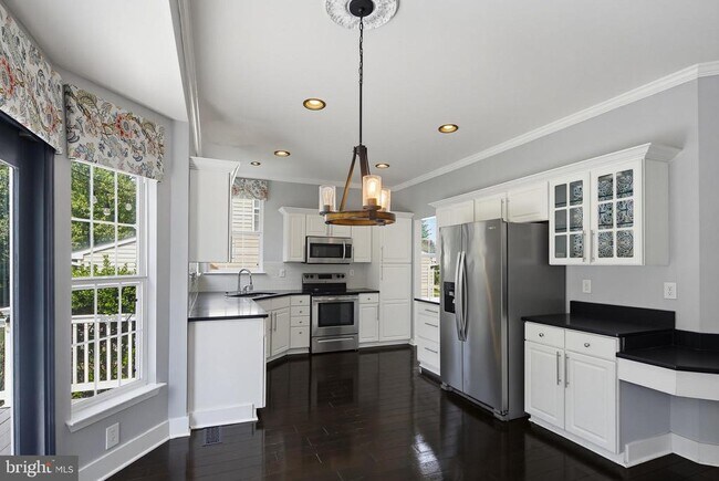 Building Photo - 6505 Autumn Wind Cir
