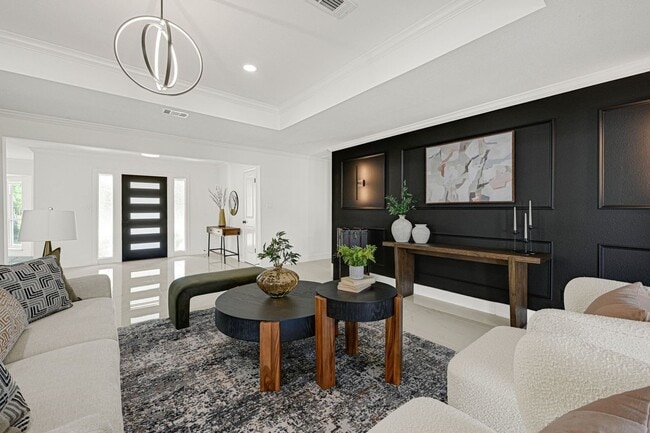 Building Photo - 2415 Moss Hill Dr