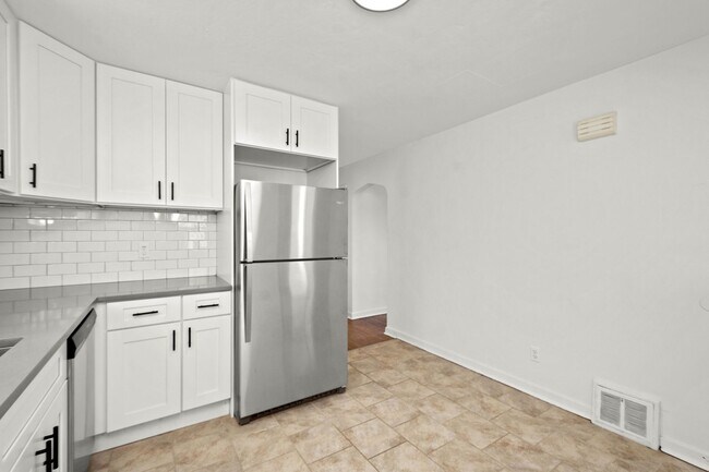 Building Photo - AVAILABLE MAY 1ST, Don't miss this UPDATED home in North Versailles! HOUSING VOUCHERS ACCEPTED!