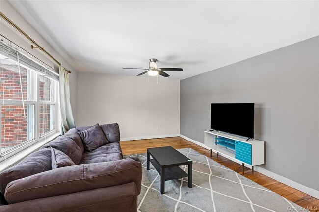 Building Photo - 219 Farber Dr