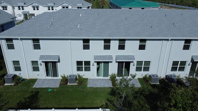 Building Photo - 518 Salisbury Cir