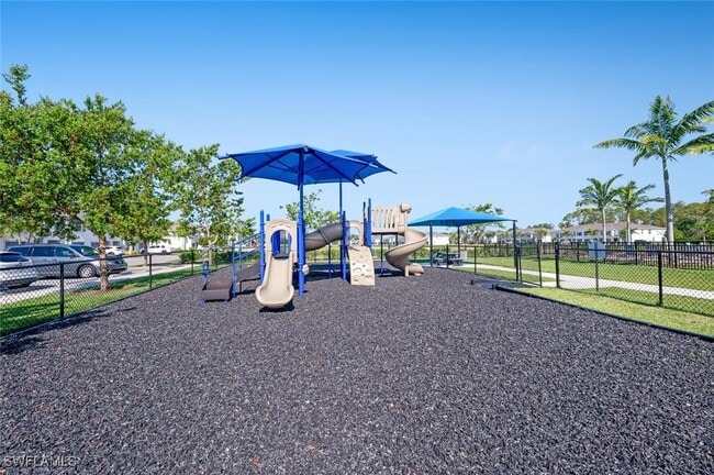 Building Photo - 15201 Wildflower Cir