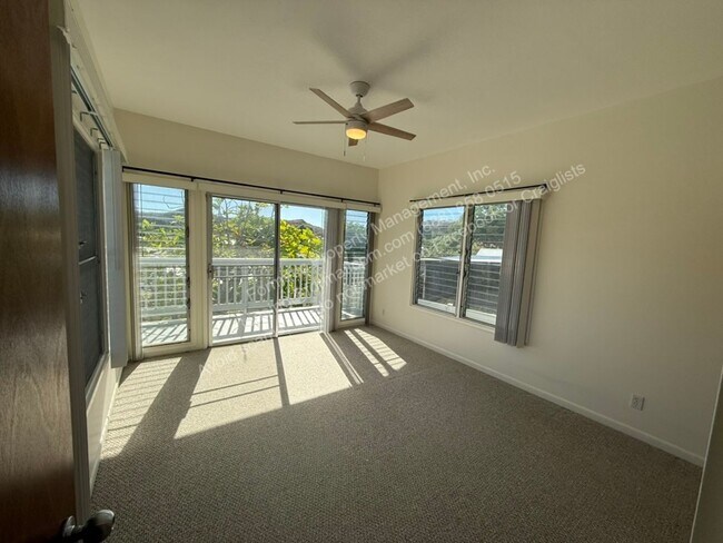 Building Photo - 1458 Humuula St