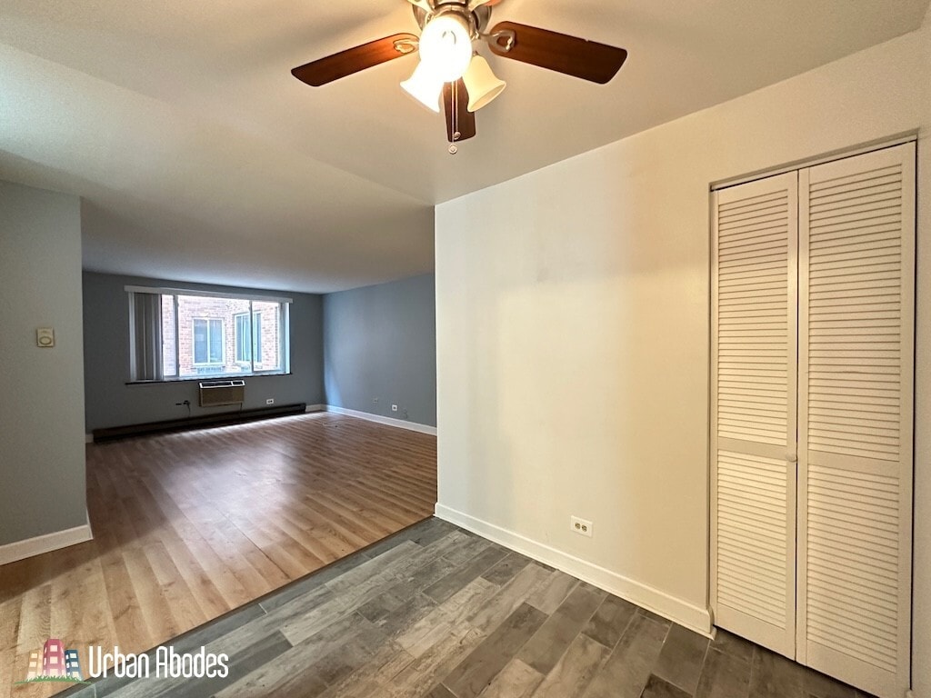 Building Photo - 672 W Sheridan Rd