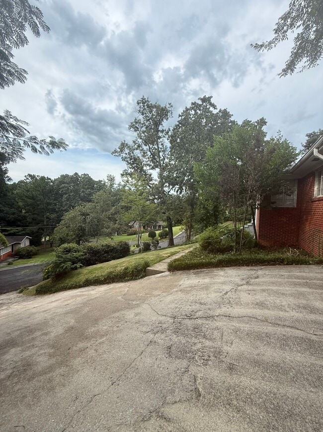 Building Photo - 1144 Del Ray Dr
