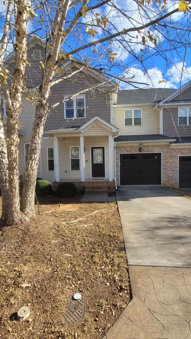 Building Photo - Spacious Three-Level Townhome with Finished Basement in Convenient Garner Location