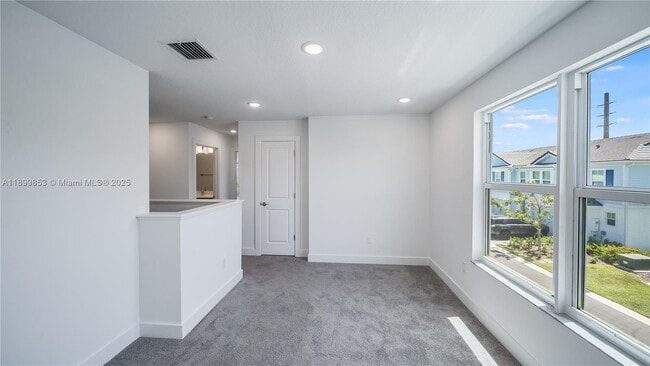 Building Photo - 241 Preserve Trl N