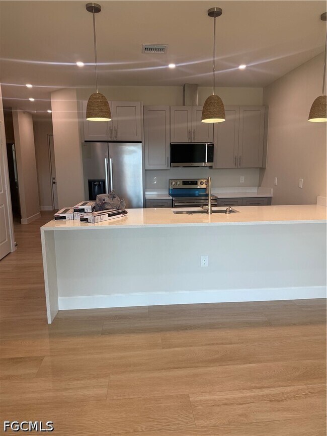 Building Photo - 101 Pennfield St