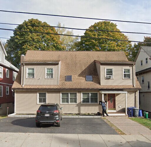 Building Photo - 100 Brooks St