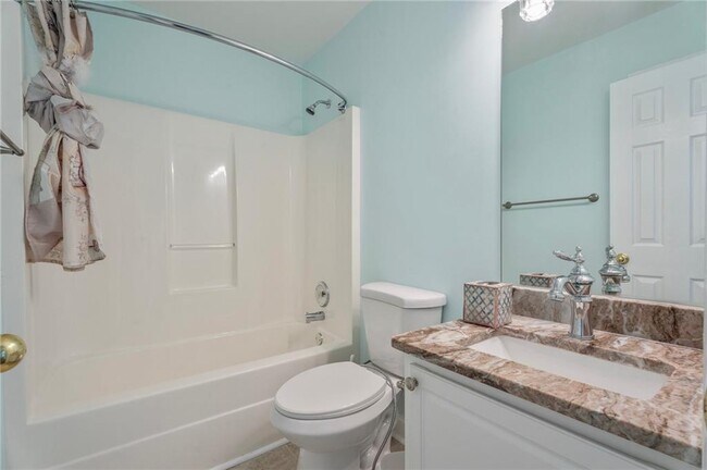 Building Photo - 6640 Autumn Hills Dr