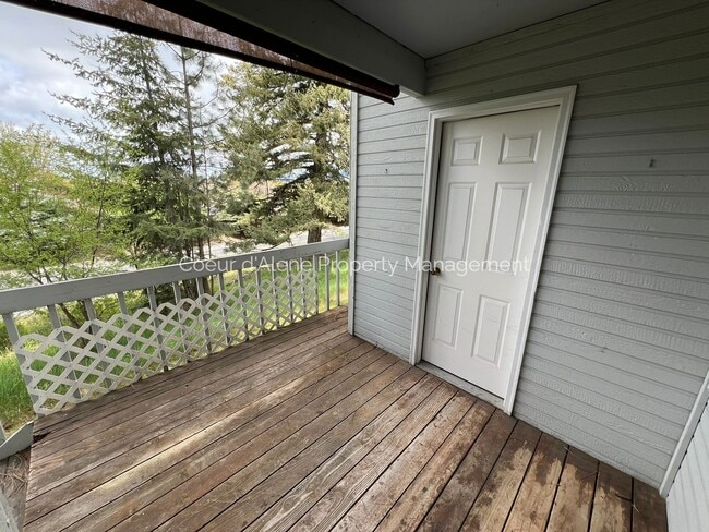 Building Photo - 2 bed condo in Ridgewood Condo Community