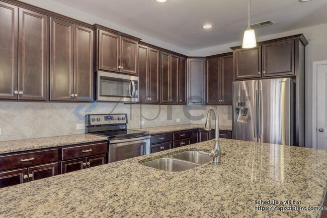 Building Photo - 268 E Webber Ln