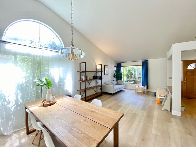 Building Photo - Great Home for rent