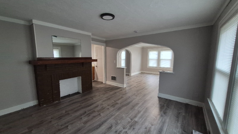 Building Photo - 2028 Revere Ave