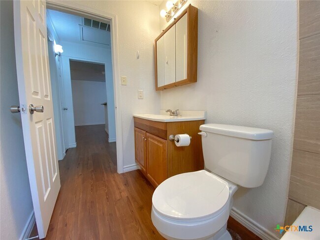 Building Photo - 20115 San Marcos Hwy