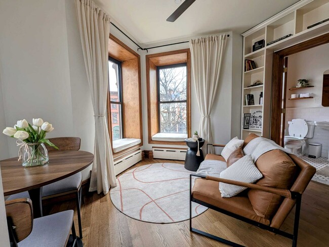 Building Photo - 378 6th Ave