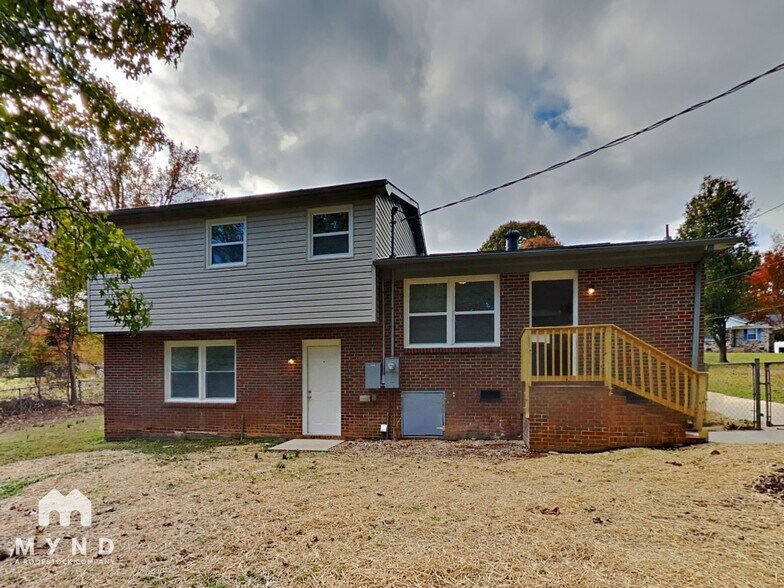 Building Photo - 211 Buckskin Dr