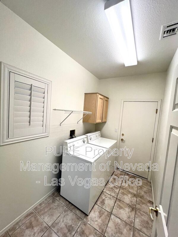 Building Photo - 10733 Clarion Ln