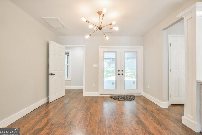 Building Photo - 1391 Kennesaw Dr NW