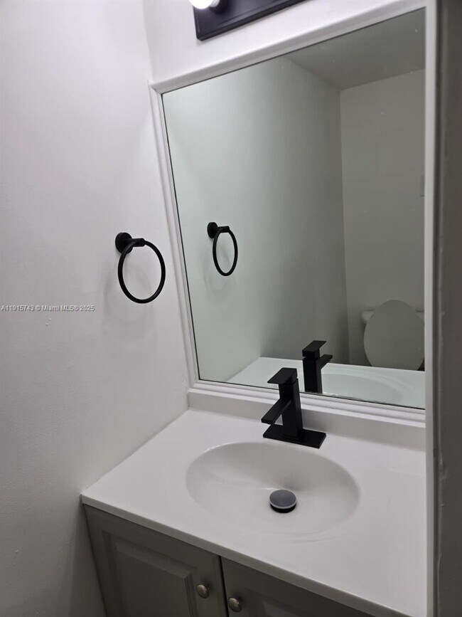 Building Photo - 2287 W 53rd Pl