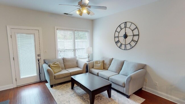 Building Photo - Dilworth Townhome For Rent