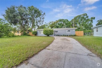 Building Photo - 1318 Terre Cia Ave