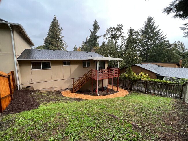 Building Photo - 295/297 Coachman Dr