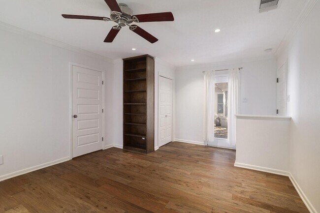 Building Photo - 4107 Tablerock Dr