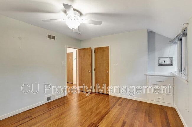 Building Photo - 202 W Indiana Ave