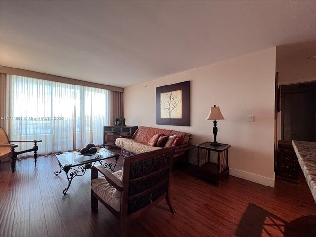 Building Photo - 90 Alton Rd