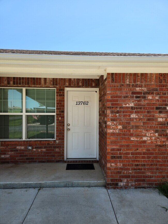 Building Photo - 13762 County Rd 1554