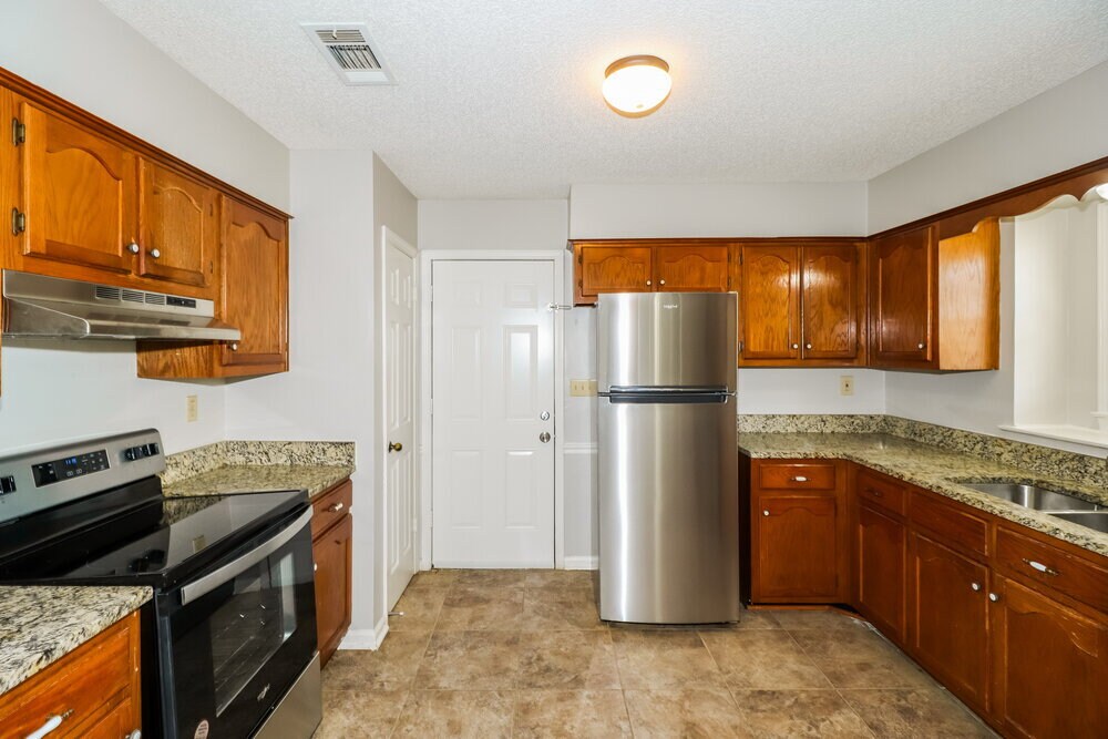 Building Photo - 4550 Quail Ridge Trail