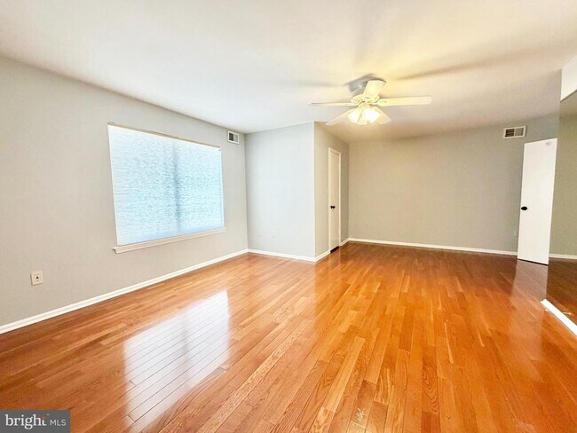 Building Photo - 26 Allison Rd