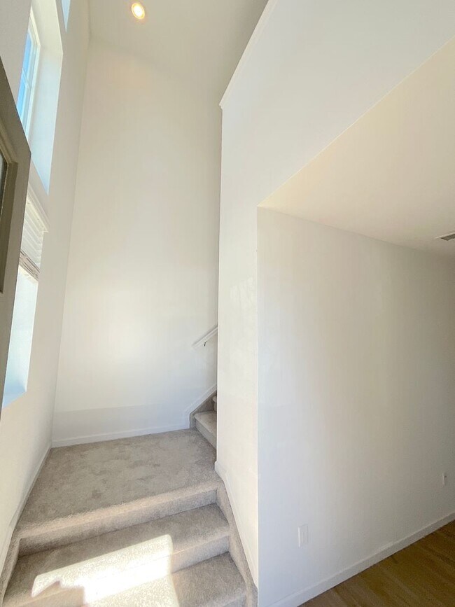 Building Photo - 3 Bedroom Townhome Available Near Voyager Pkwy & Interquest Pkwy!