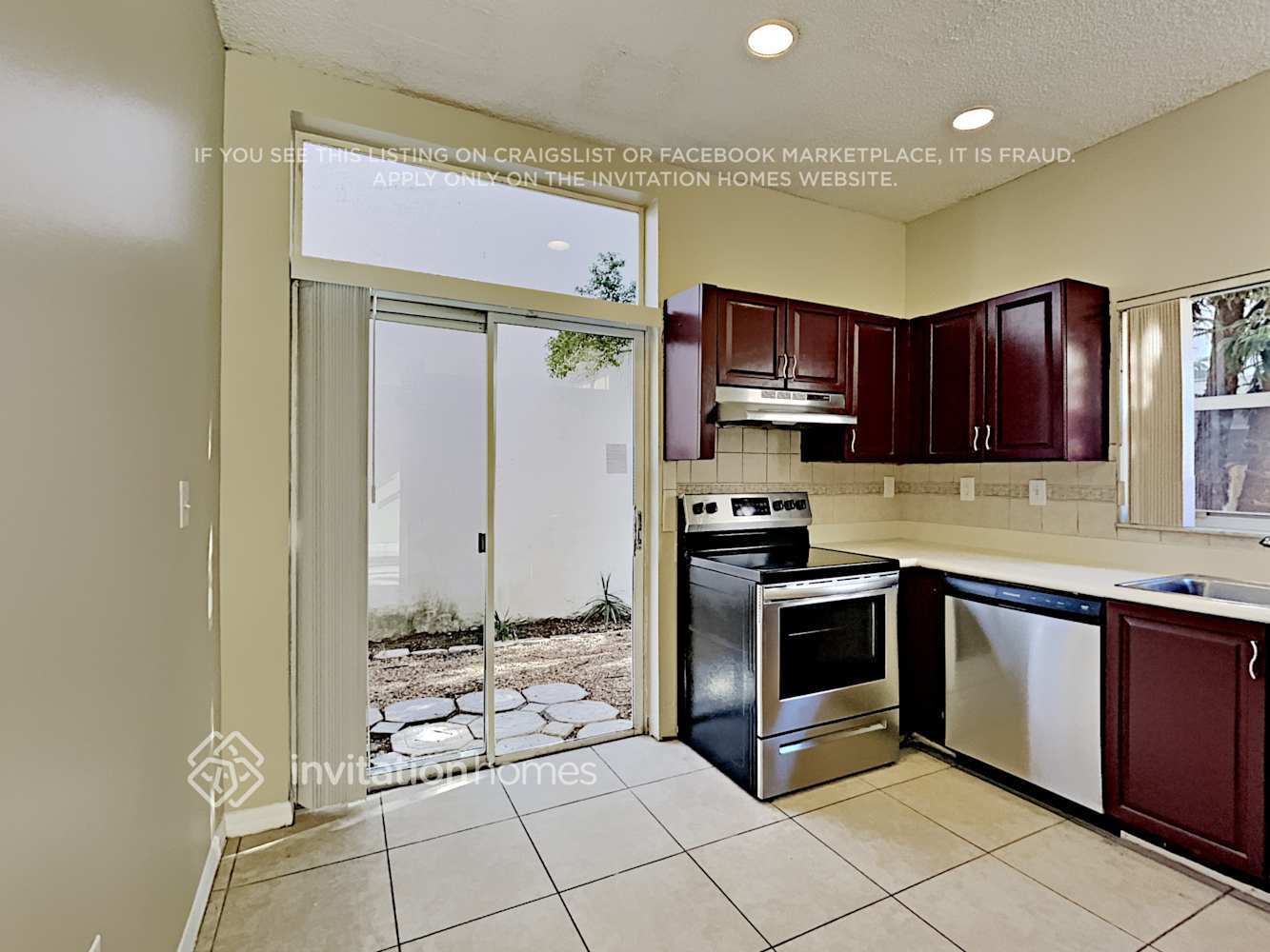 Building Photo - 3100 N 36th Ave