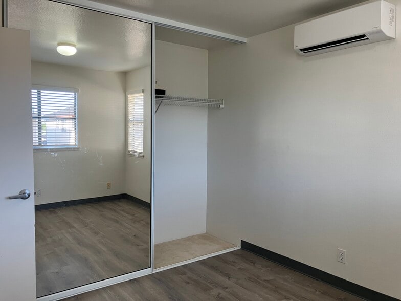 3rd BEDROOM - 95-2052 Puukaa St