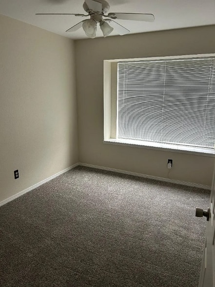 Building Photo - 2821 Quarry Stone St