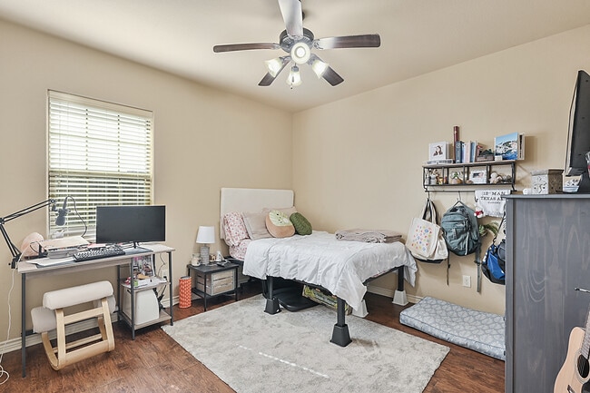 Building Photo - 3509 General Pkwy