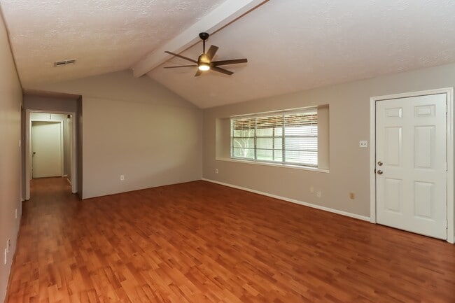 Building Photo - 16518 Royal Mile Ln