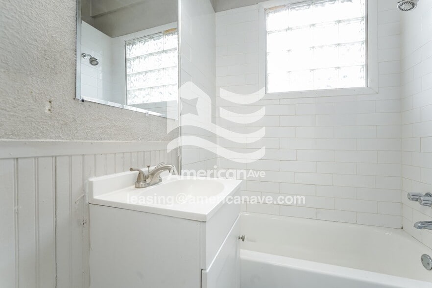 Building Photo - 1310 Druid Park Ave