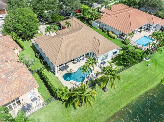 Primary Photo - 2708 Meadowood Dr