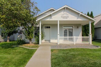 Building Photo - 3 Bedroom, 2 Bath Home in Pasco