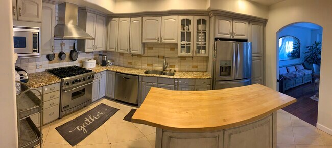 Building Photo - 12026 Rhode Island Ave